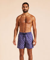 Pantaloncini mare uomo Mini Stars Midnight vista frontale indossata