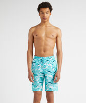 Pantaloncini mare uomo lunghi ultraleggeri e ripiegabili Requins Laguna vista frontale indossata